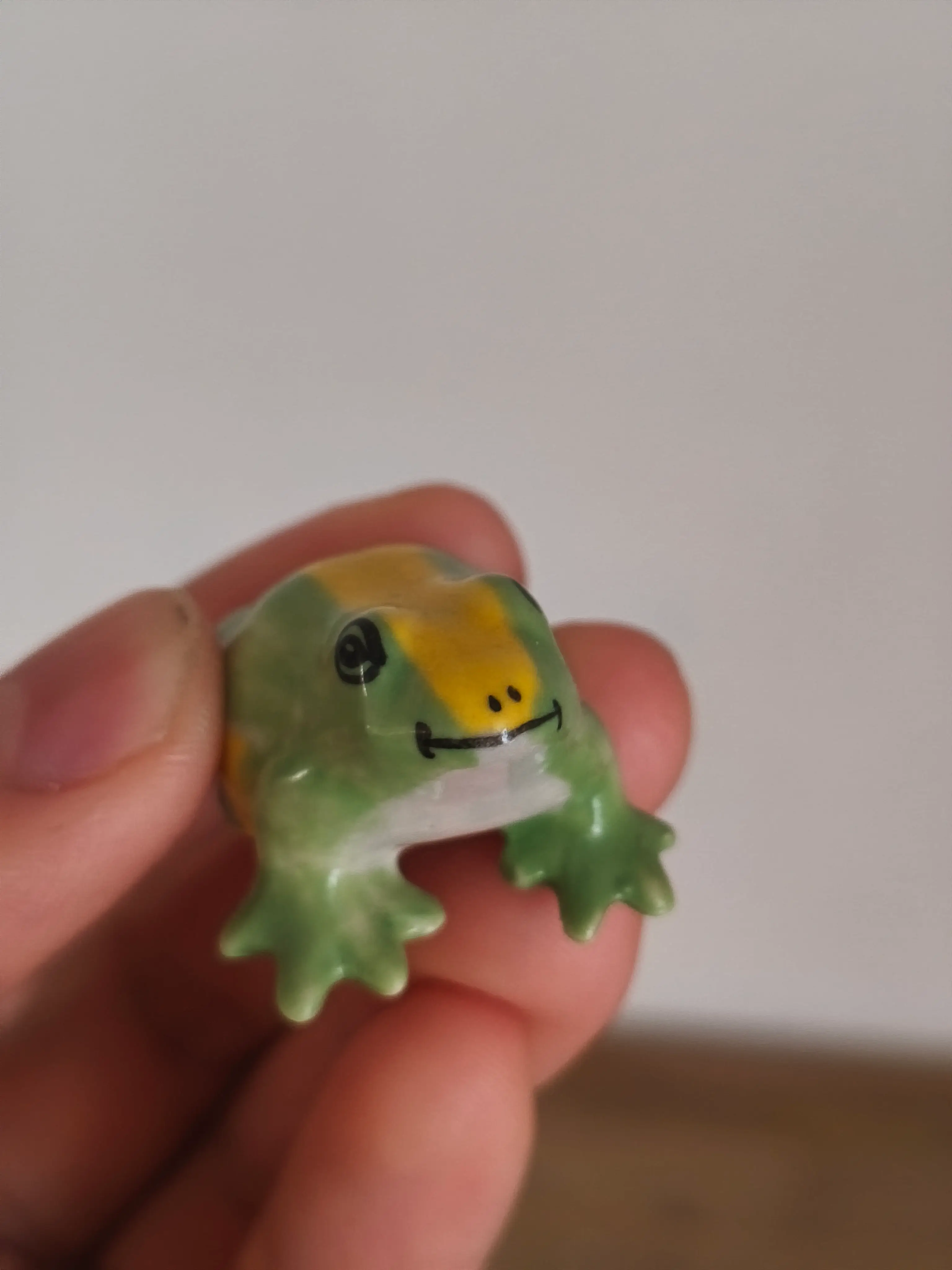 Small ceramic frog